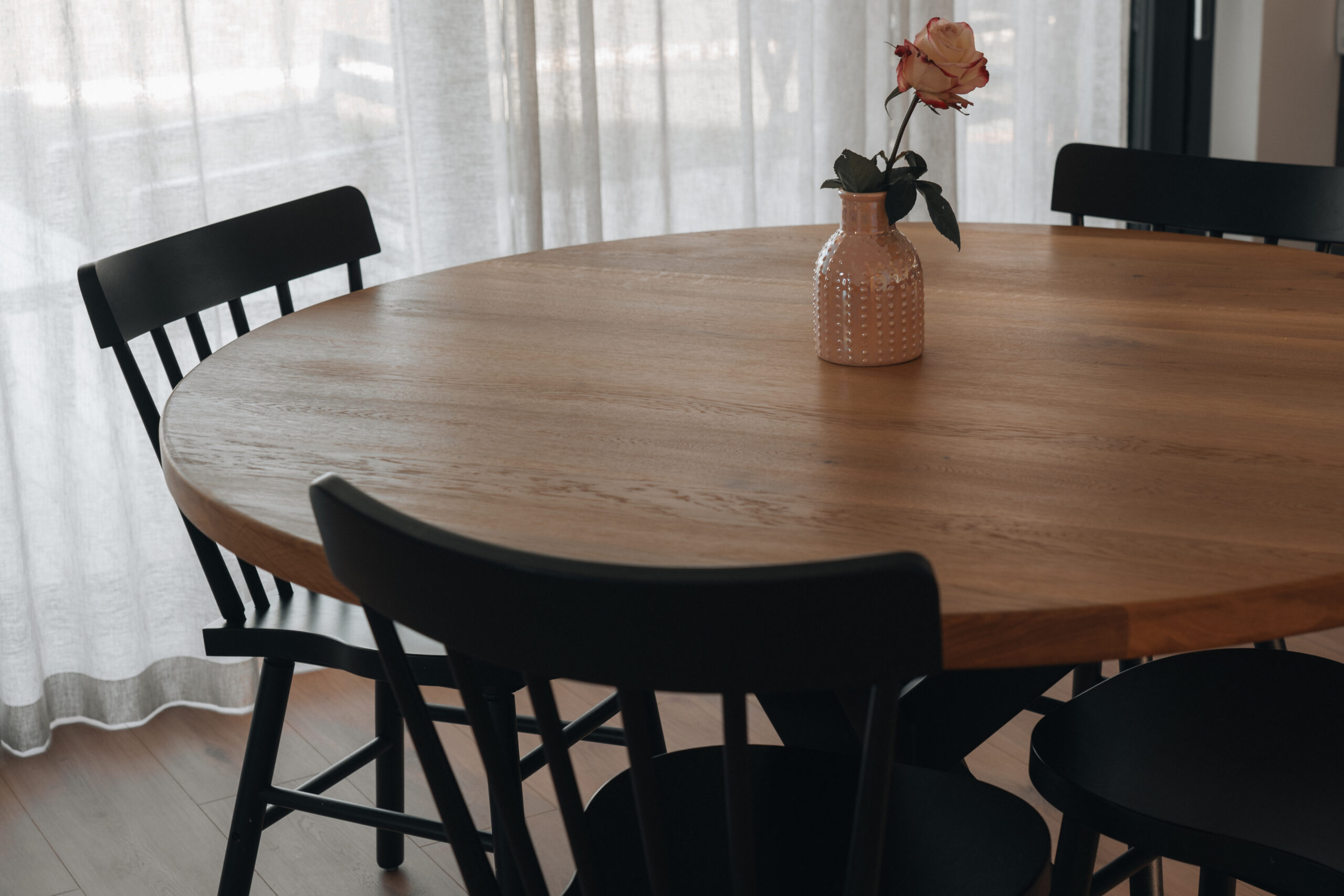 Jedilne mize izdelane po vaših željah.